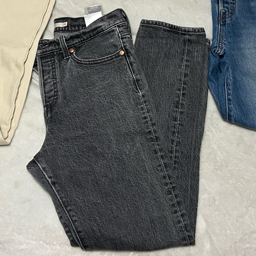 Levi Wedgie Jeans - Dark Grey